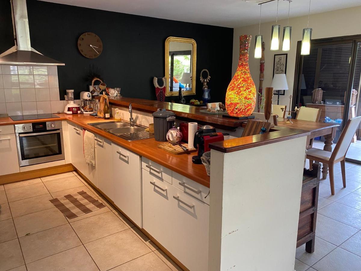Appartamento Michelle'S Flat By The Sea Noumea Esterno foto